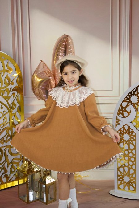 فستان “كاراميل فينتاج” البناتي <br> <span class='text-color-warm'>سيتوفر قريباً</span>